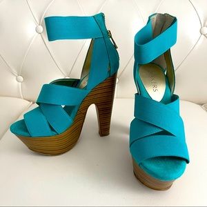 Baker’s size 5.5 heels